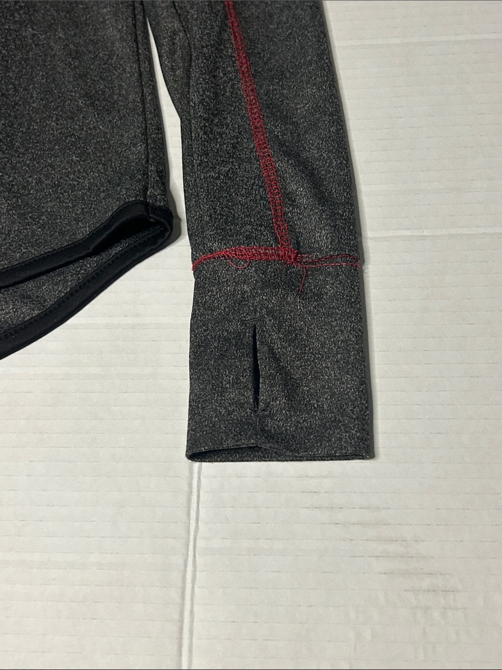 Colosseum women’s Medium Texas Tech 1/4 zip moisture wick top. Thumb holes - Picture 3 of 8